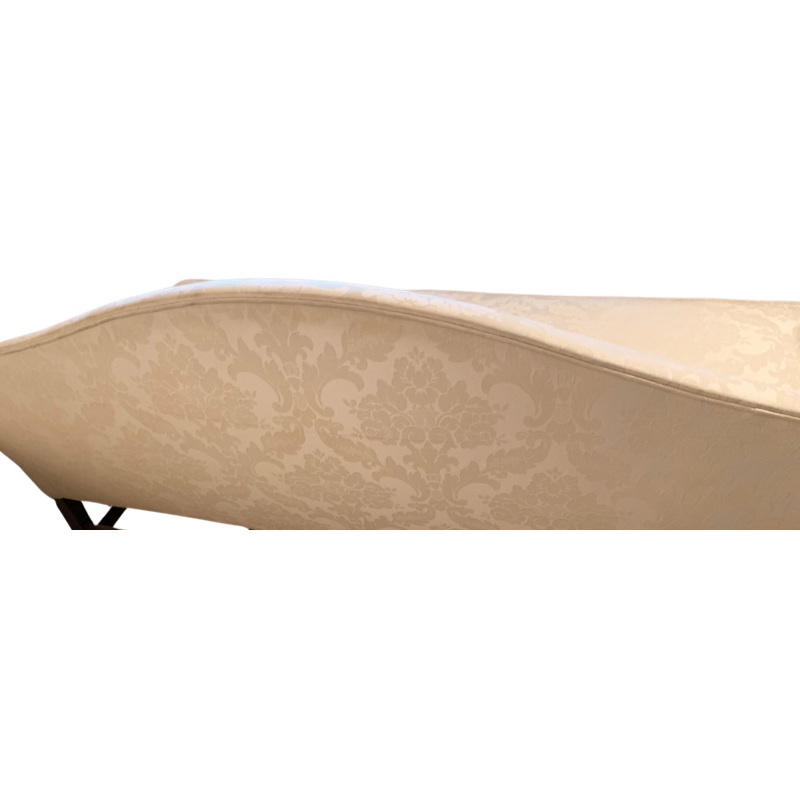 Kittinger Colonial Williamsburg White Damask Camelback Mahogany Sofa