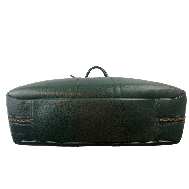 Louis Vuitton Helanga Holdall Green Taiga Leather Weekender Luggage Bag