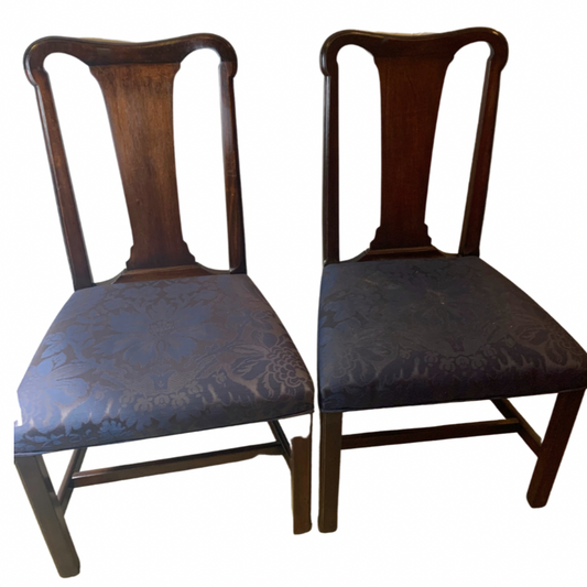 Kittinger Colonial Williamsburg Adaptation Pair of Mahogany Chairs